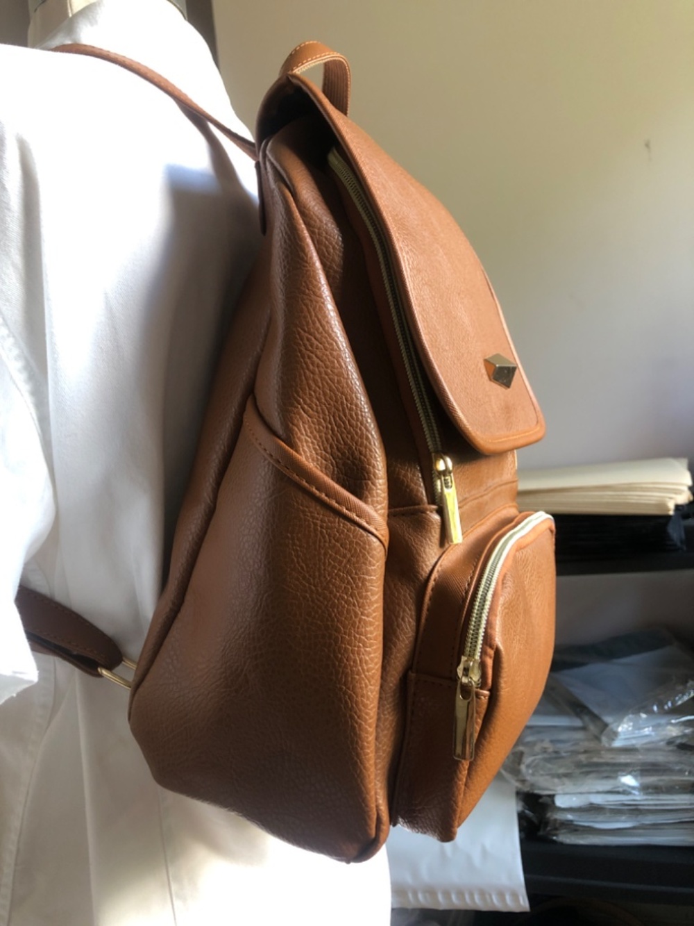 Small Chic Backpack - Picture 2 of 8